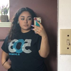 Meet your Posher, Sidney